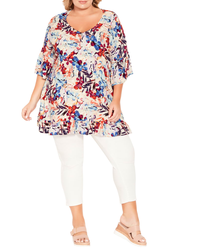 Plus size model wearing  by avenue | Dia&Co | dia_product_style_image_id:201332